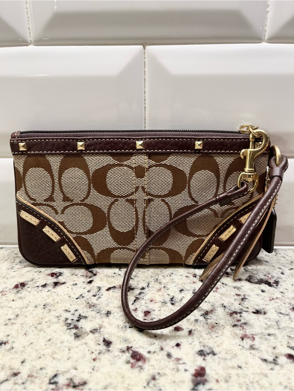 Coach Vintage Signature Canvas Brown Embellished Wristlet Clutch EUC - Picture 3 of 7